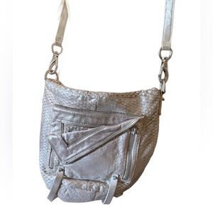 she & lo metallic distressed silver 100% leather crossbody bag large hobo bag